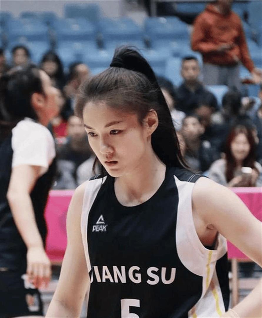 北京时间3月9日，中国女篮在世界杯预选赛开始前的最后一场公开热身赛，中国女篮对捷