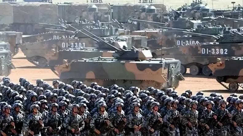 别再扯什么咱们一个重装合成旅能横扫180个国家、丢到俄乌战场分分钟结束战斗了