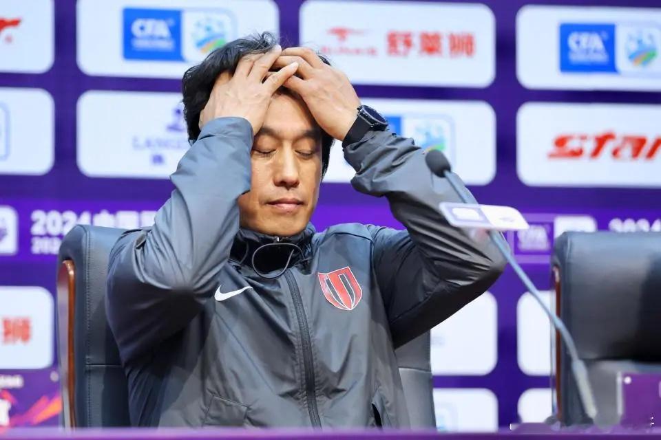 徐正源已到蔚山！与蓉城走到尽头，媒体人：谈崩因亚冠后坐地起价周一，《体坛周报》