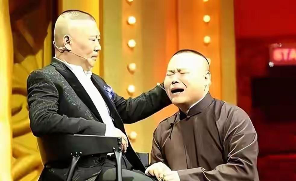 徒弟问岳云鹏：“师父，网上都让您表态，您咋不说话啊？”岳云鹏:“表态？表什么