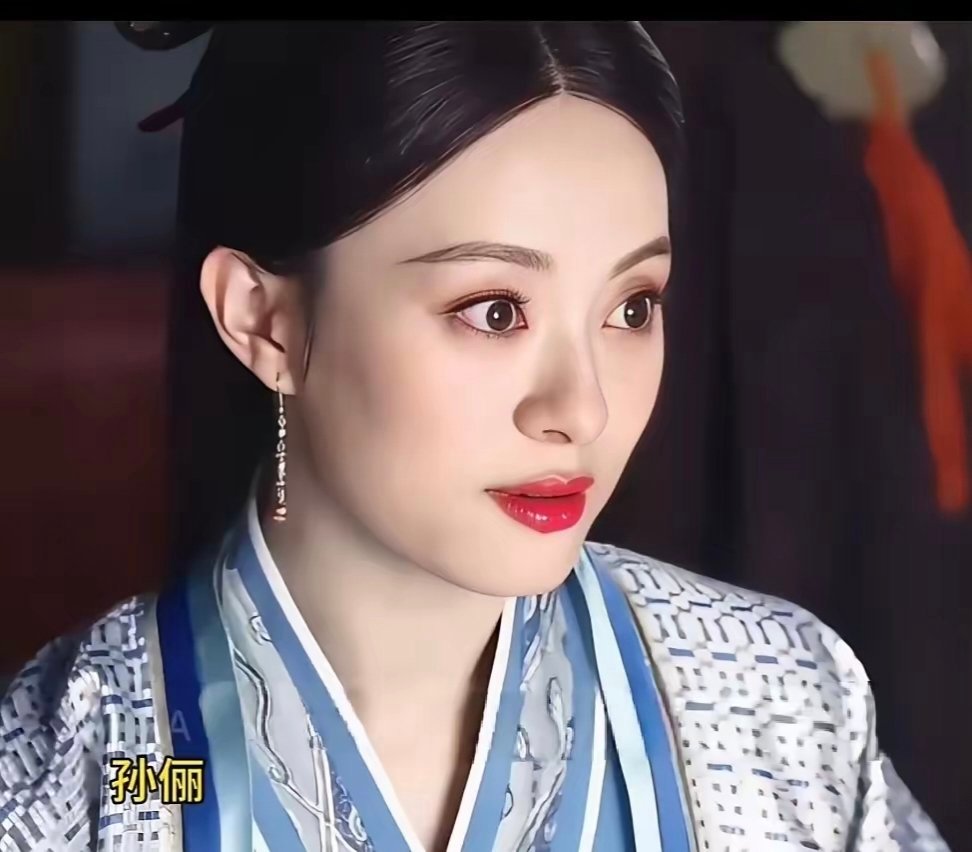 同龄时期，宁静无论是演技还是颜值都在孙俪之上，宁静年轻时真的是绝色啊​​​