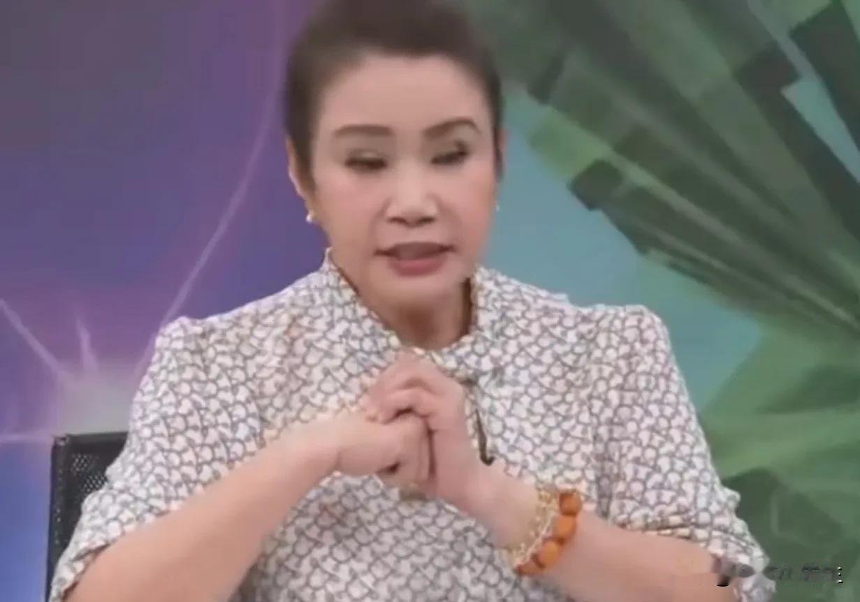 台湾地区所谓命理师廖美然在上绿营政论节目时竟然妄言叫嚣称，北京夏季气温高达42度