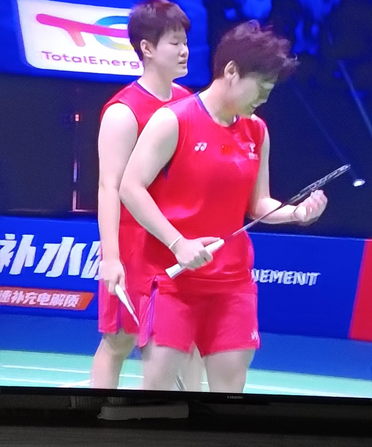 刘圣书谭宁2:1极其艰难的战胜马来西亚组合，勇夺冠军。一种郁闷的心情，被刘圣书