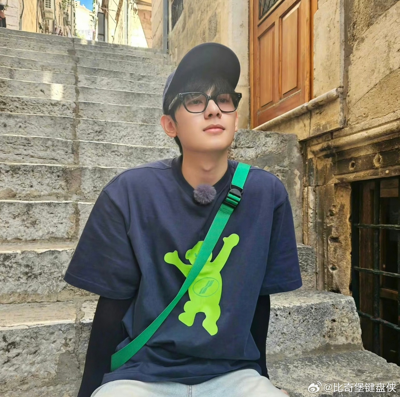 胡先煦这人夫感，西装之下是薄肌哎，你小汁什么时候这么熟啦!!!