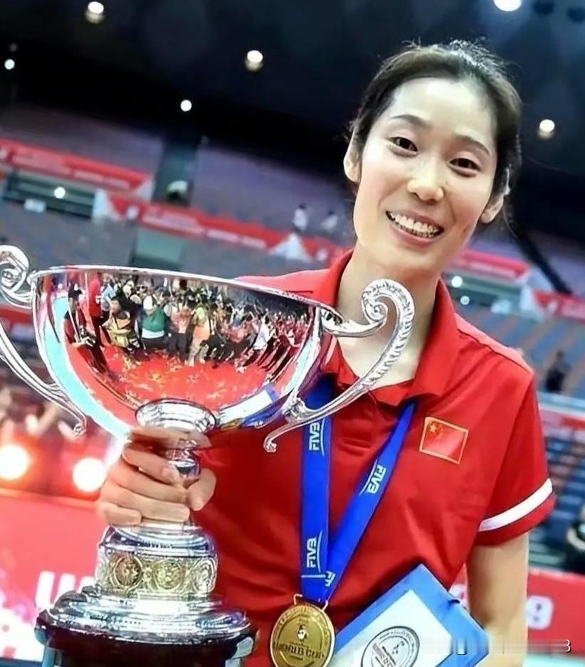 朱婷运动生涯也到高光的末期了吗？朱婷虽然状态下降，人家依旧是意甲主攻效率第一