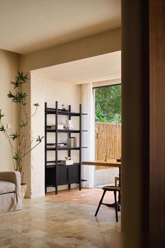 看完海口这位45岁大姐的家，我盯着照片愣了半天——这哪是住房子啊，是把日子泡在“