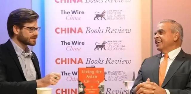 亚洲正在犯下“滔天大错”！新加坡外交家马凯硕说，亚洲国家眼看中国被西方打压却保持