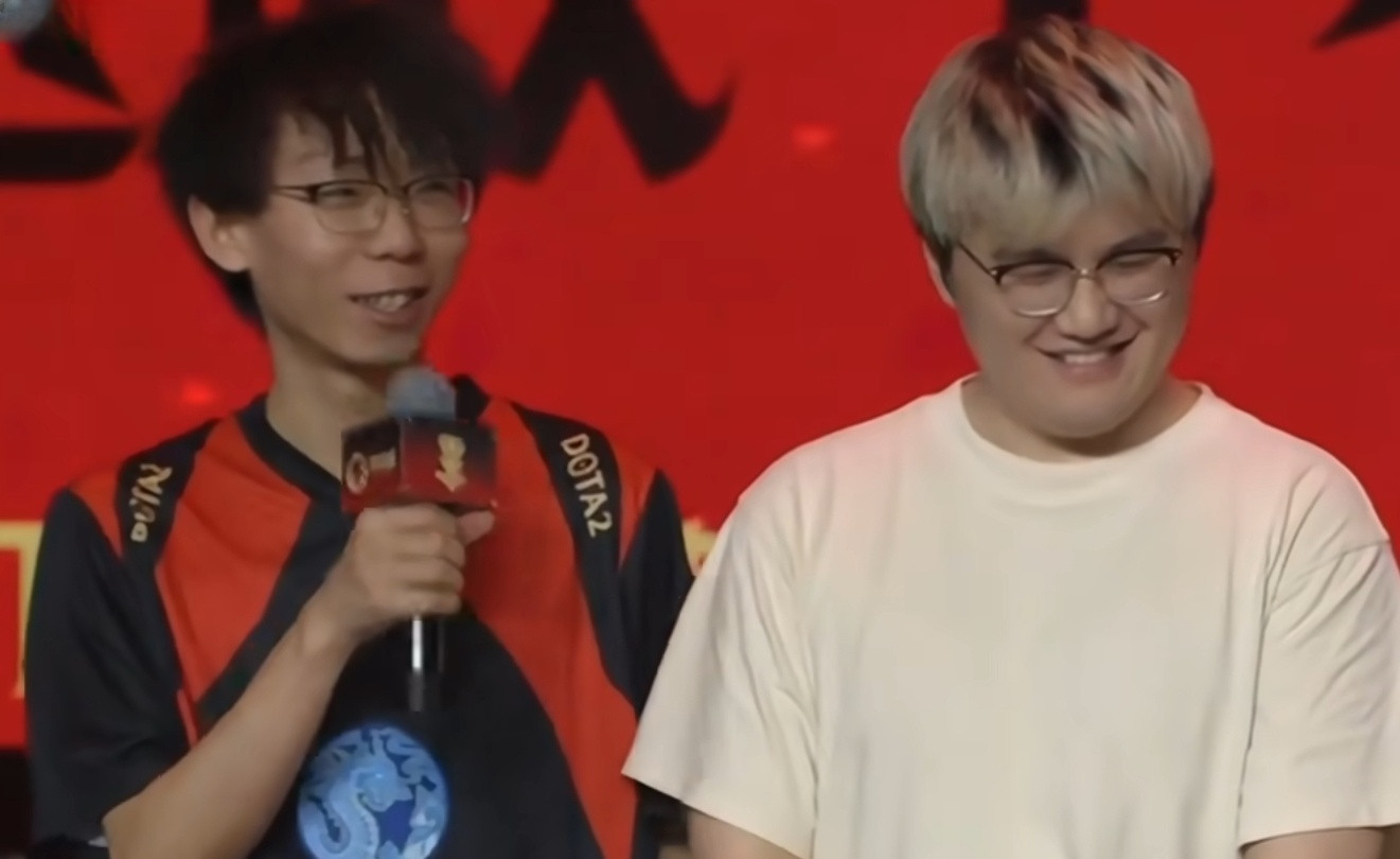 社区看到的一个搞笑评论算命先生说的冠军：PGL×梦幻联赛×ESLOne×BLA