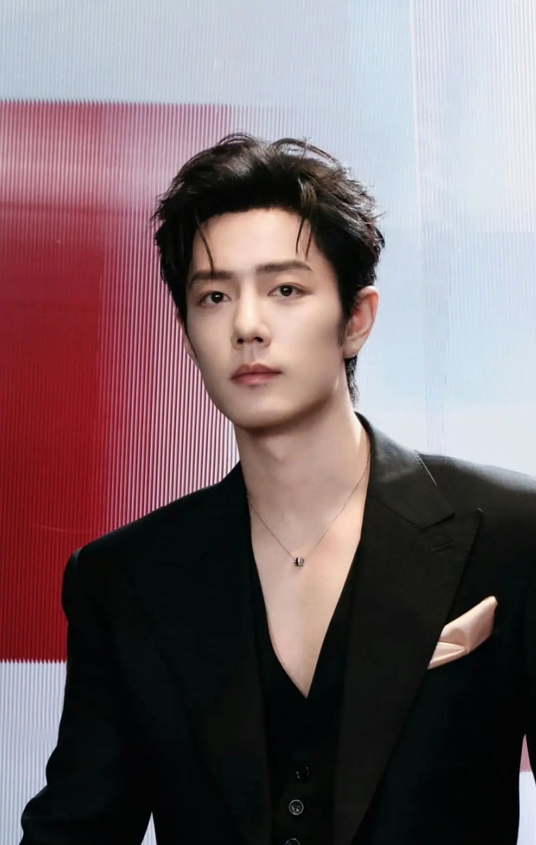 什么？肖战竟然比王一博大六岁吗，不太像阿...