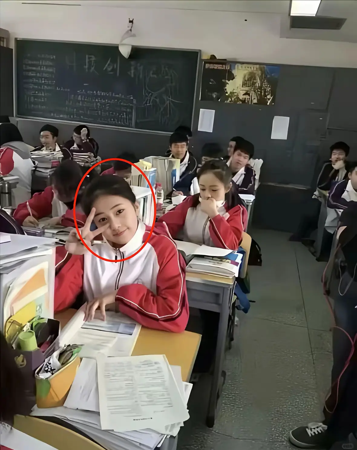 震惊！白鹿高中居然长这样？