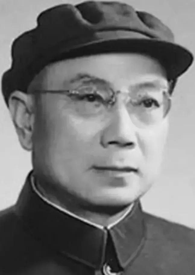 1978年，王光美迈出监狱大门，她万万没想到，第一个探望的人竟是毛主席的昔日秘书