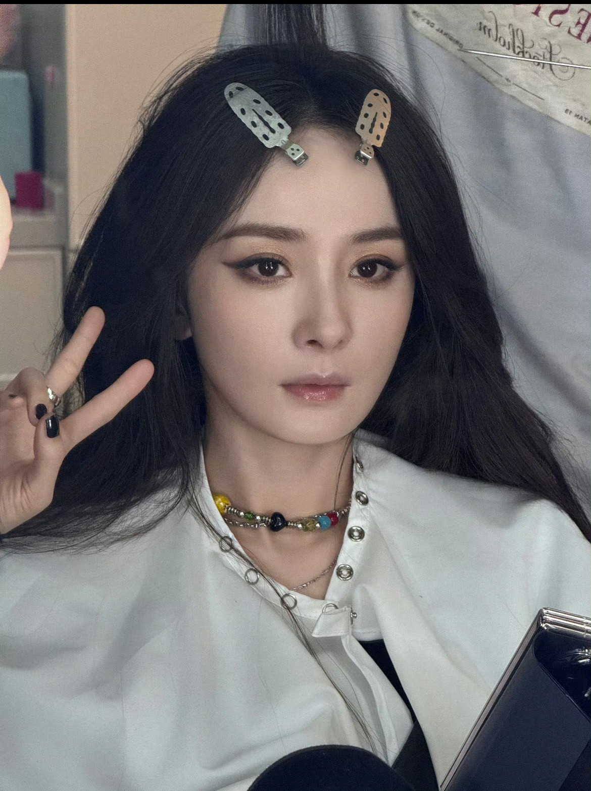 幂幂姐的项链是孤独症孩子做的唉