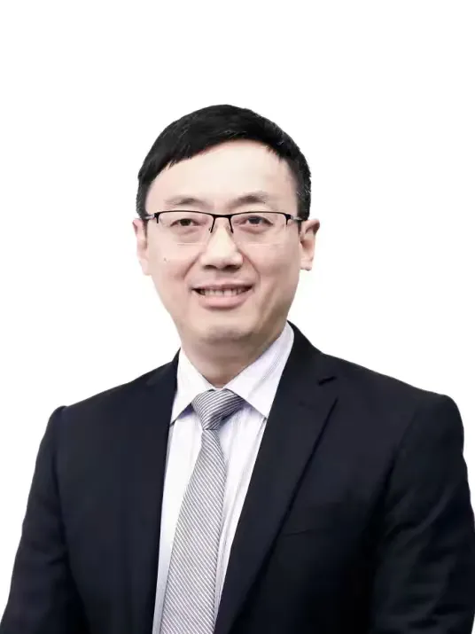 这是汤家凤，国内非常知名的考研数学老师。最近很火的“胡辣汤大战”他就是主角！汤家凤和胡锡进因为英语教