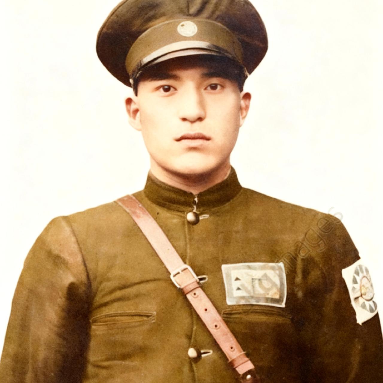 这个绰号“尕司令”的军阀，正是当年河湟事变的始作俑者——他便是马仲英。此人曾远赴