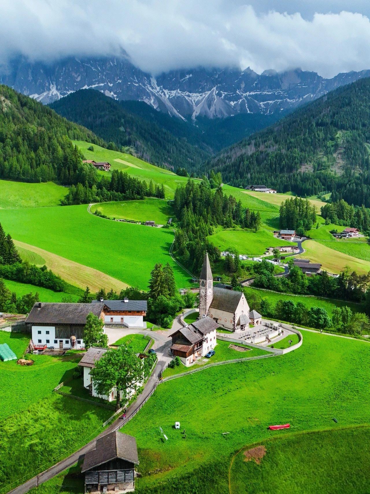 29中的一个小男孩，小朋友蛮优秀的，虽然说是指标生进去的，但是人家通过自己的努