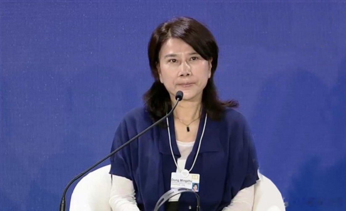 董明珠：有企业靠流量忽悠消费者日前，董明珠跟网友互动时表示，有企业靠流量忽悠消费