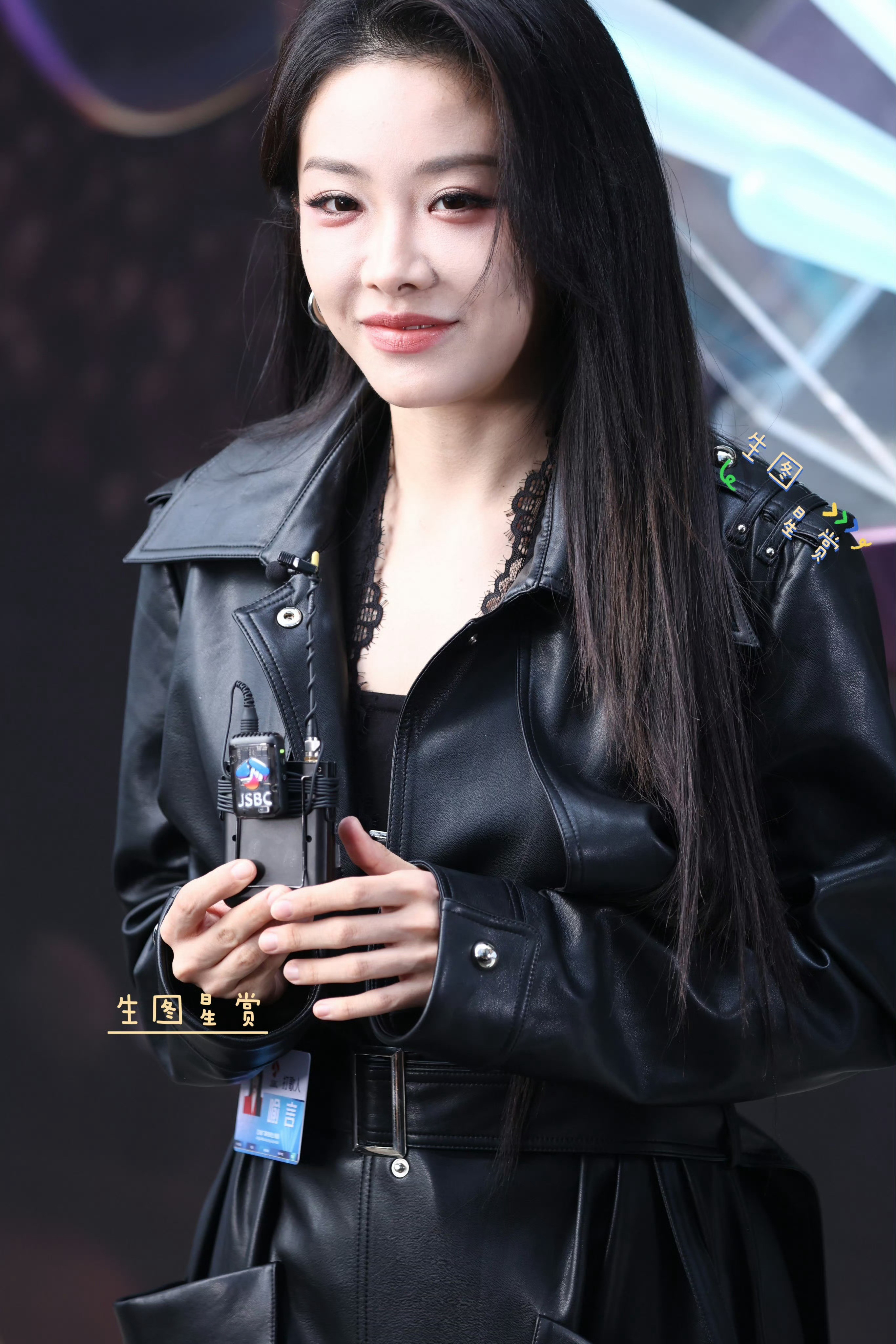 喻言🖤打歌上班生图和饭拍，黑丝酷姐打歌2025​​​