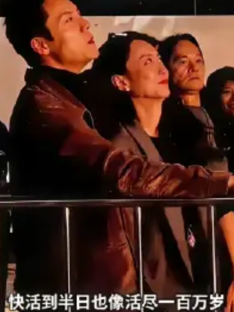 现在全网最后悔的男人就是陈伟霆了吧！妻子何穗还在坐月子，他跑去看演唱会就算了