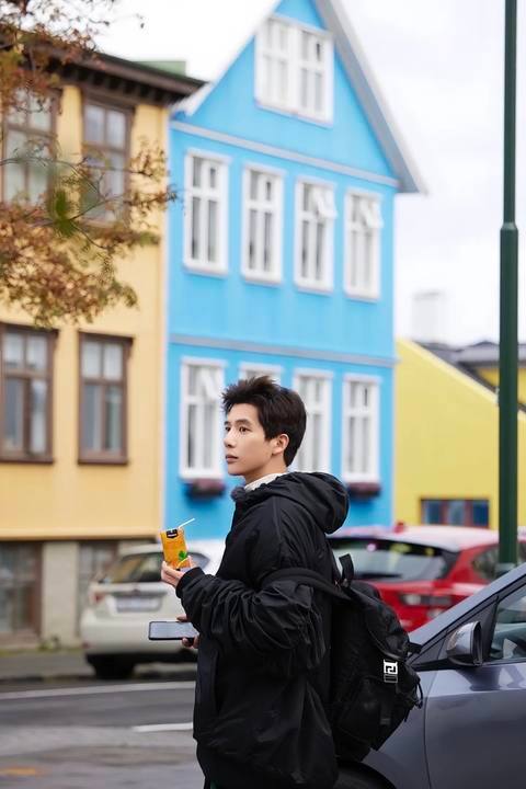 花少摄影师发了99张北斗七行每一张都是珍藏级别的画面！从冰川徒步到海边追日，从初