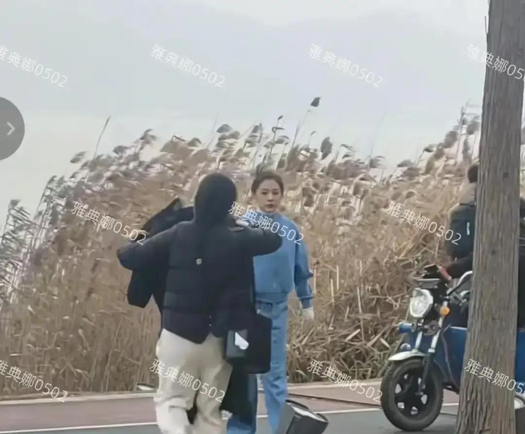 王子文到底多高？剧组的人一句“她穿平底鞋头顶才到我下巴”，把官方身高戳了个洞。现