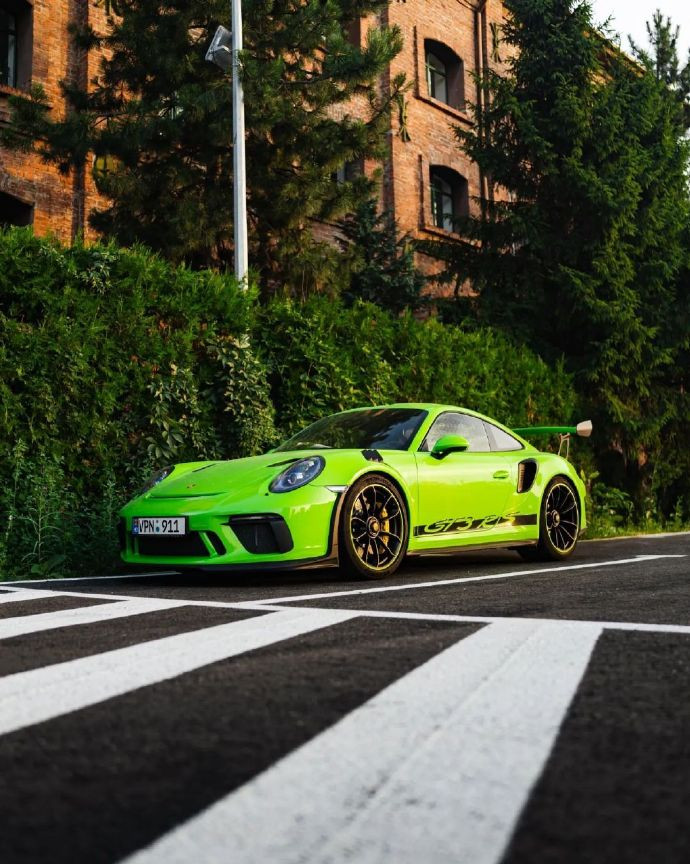 保时捷911GT3RS“LizardGreen”