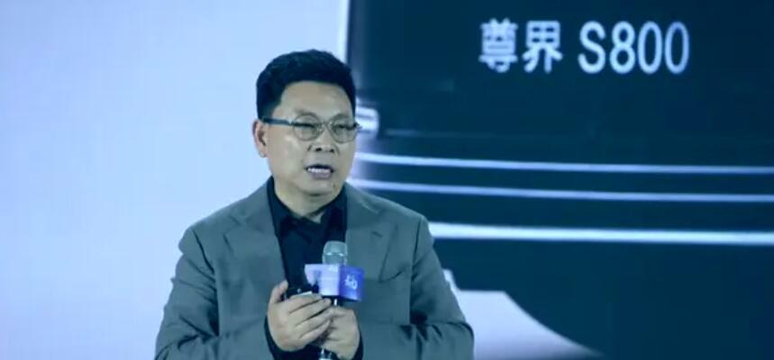 华为连夜传来好消息，这回余承东算是真的出名了！尊界S800的销量彻底失控了，这已