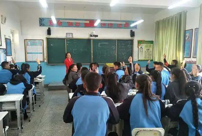 初中各科与中考的关系，还挺准的！1、数学差的，中考基本考不上重高，得拔尖才有机