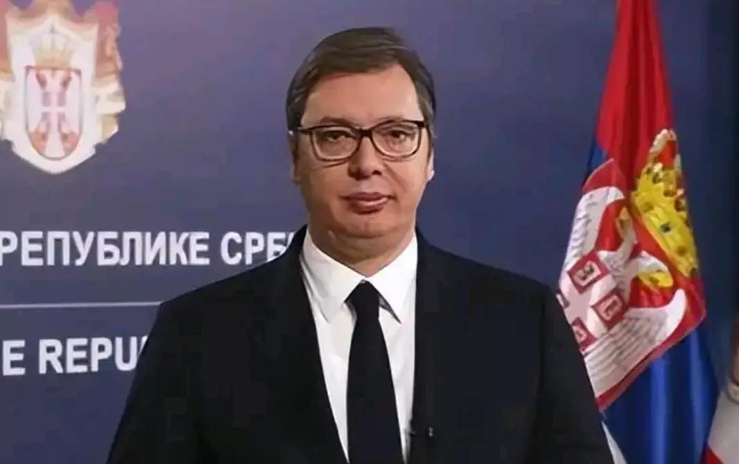 《图片报》消息，当地时间5日，乌克兰总统泽连斯基宣称，他已于当天和塞尔维亚总统武