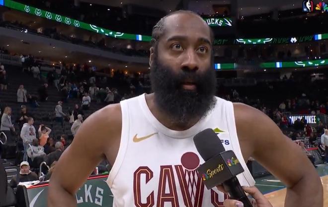 莫布里还是不错的要是有更好的防守教练就好了目前防守端纪律性太差没有发