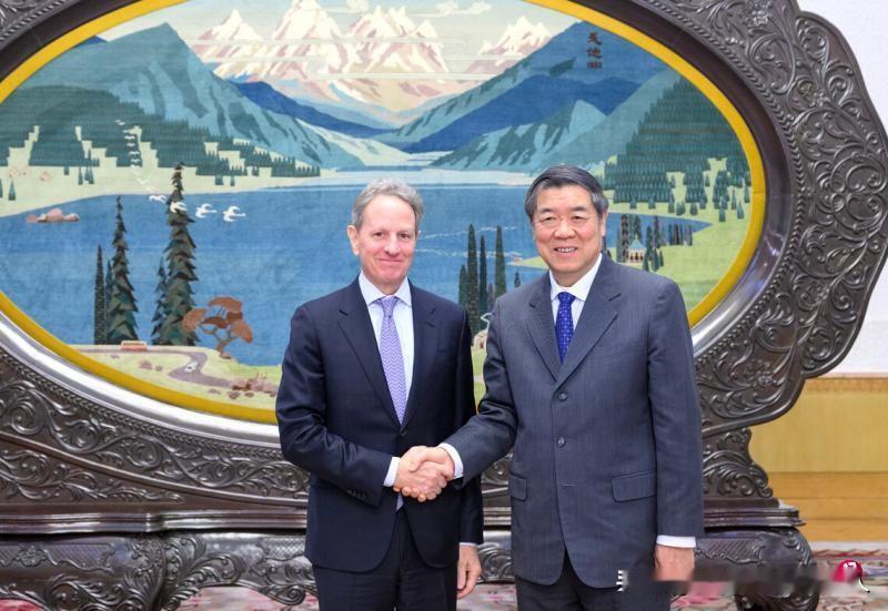 美国人不想脱钩了，但不想跪着谈，于是派出金融老狐狸试水深浅。1月12日，盖特纳低