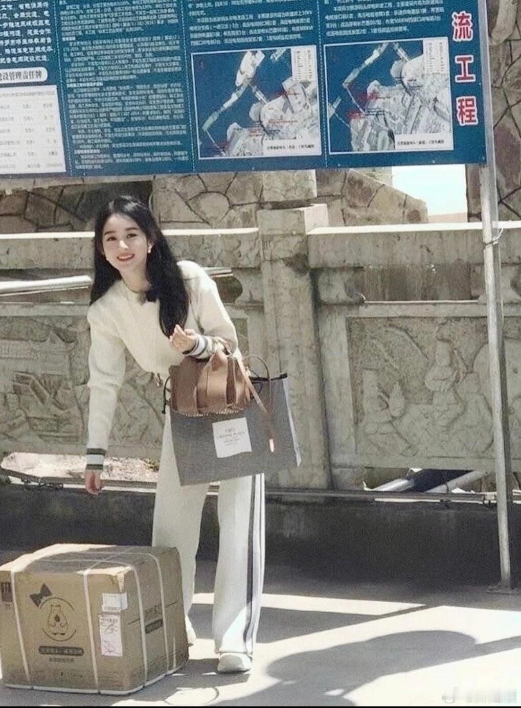 赵丽颖依旧是八五花顶流是有原因的​​​