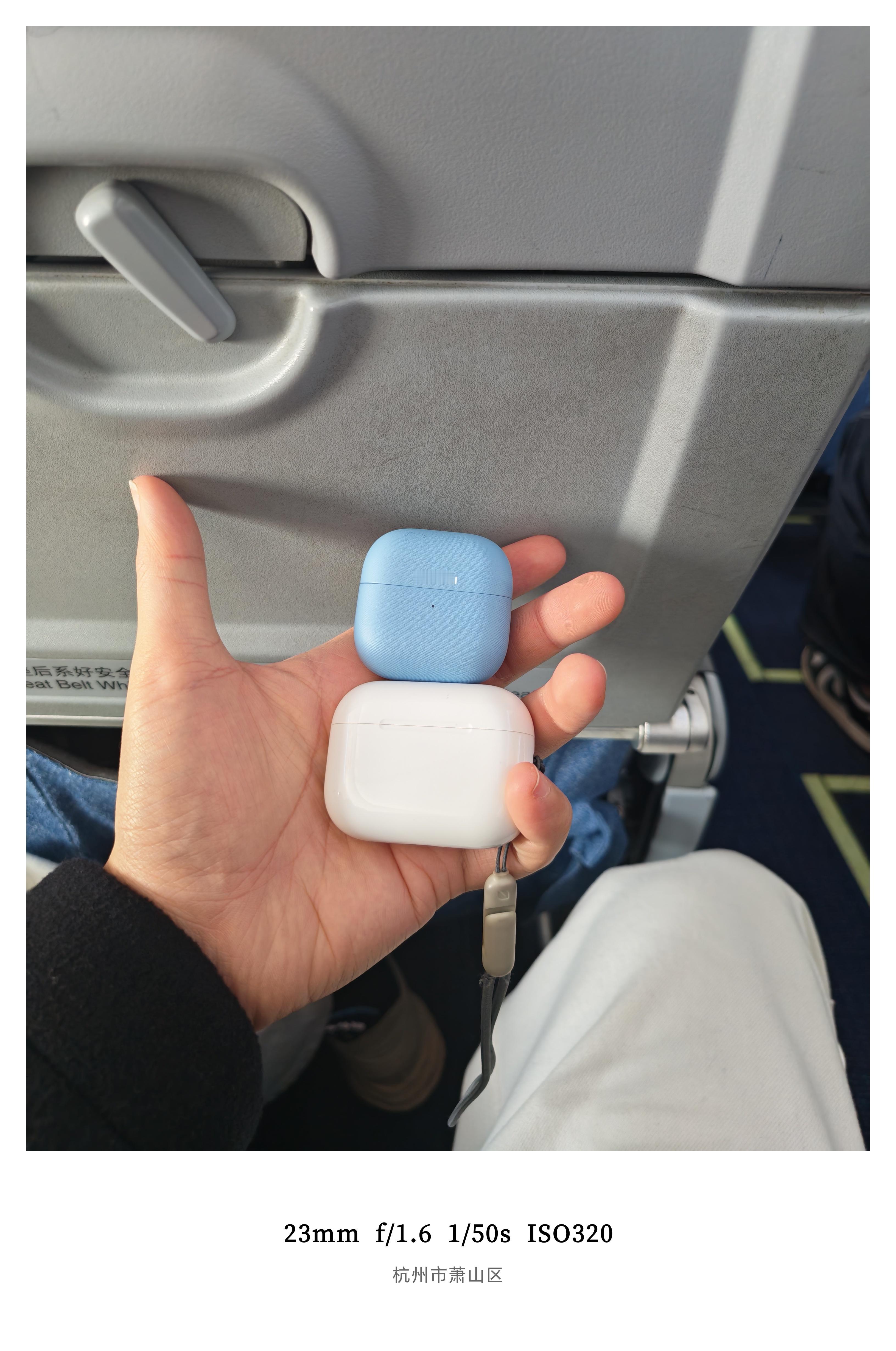 出差必带的两个耳机苹果AirPodsPro和华为FreeClip一个极致降噪，