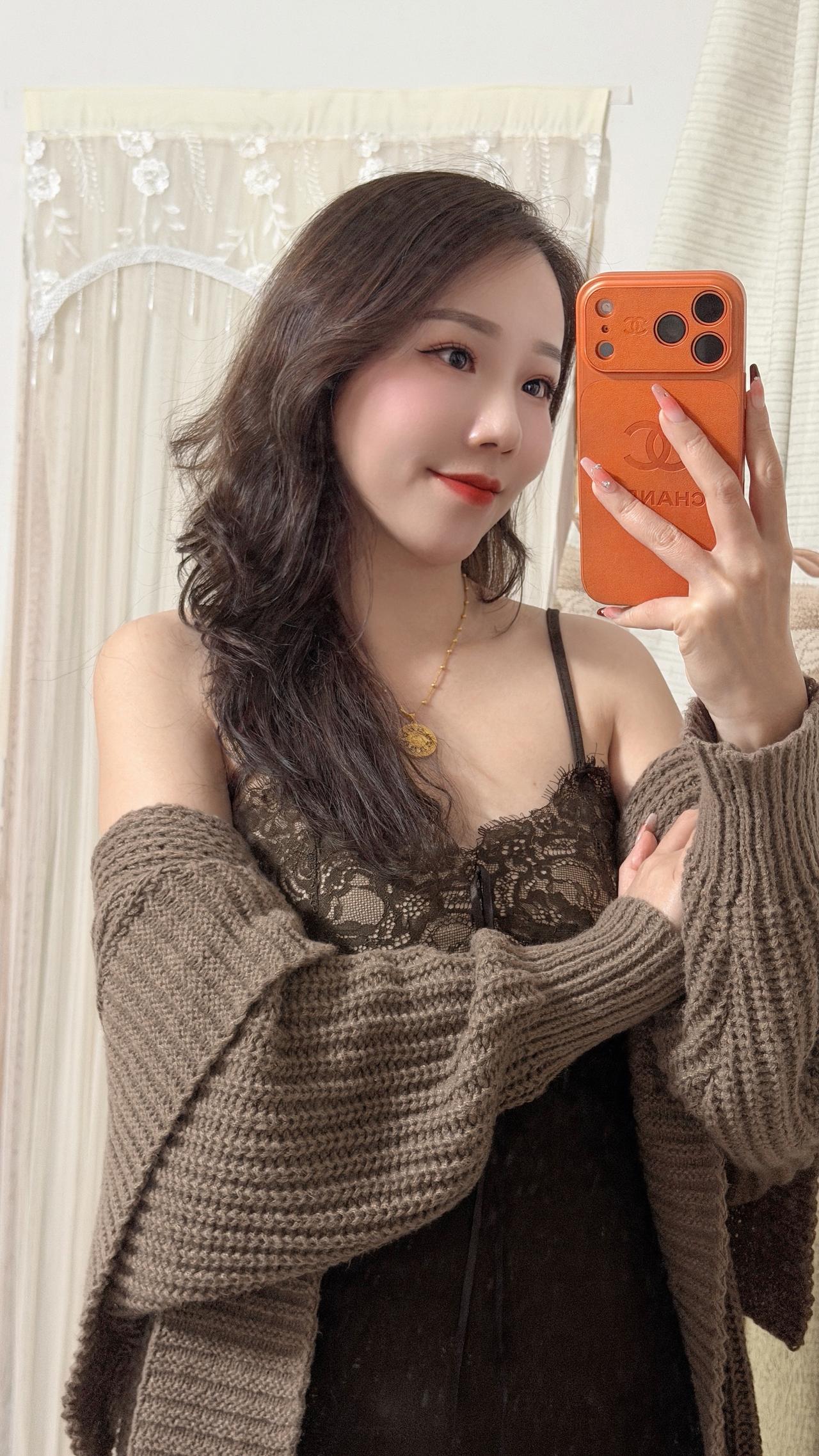 以前有用不完的热情现在不行了有一点不对劲就不想继续了我用真心待任何人但不