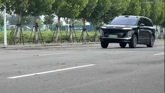 蔚来ES948V主动悬挂你怎么看？