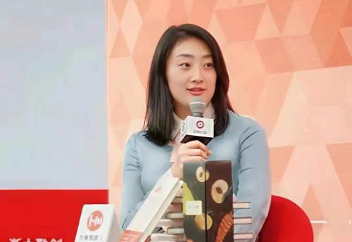 杜建英乐的合不拢嘴！宗馥莉这回想克服困难有点难！自家产品销量直线下降