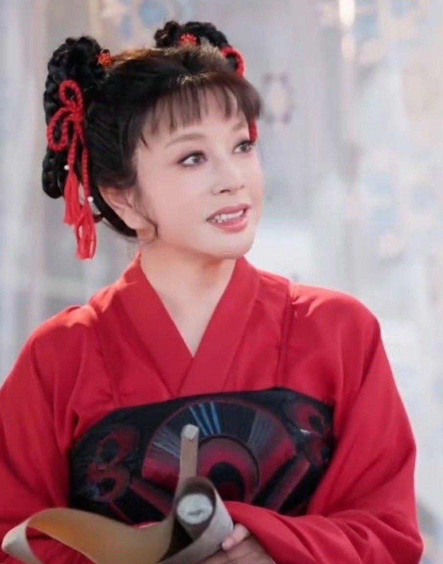 跨越32年的封神时刻！毛戈平为刘晓庆手搓武则天妆容，每一帧都是东方美学教科书✨