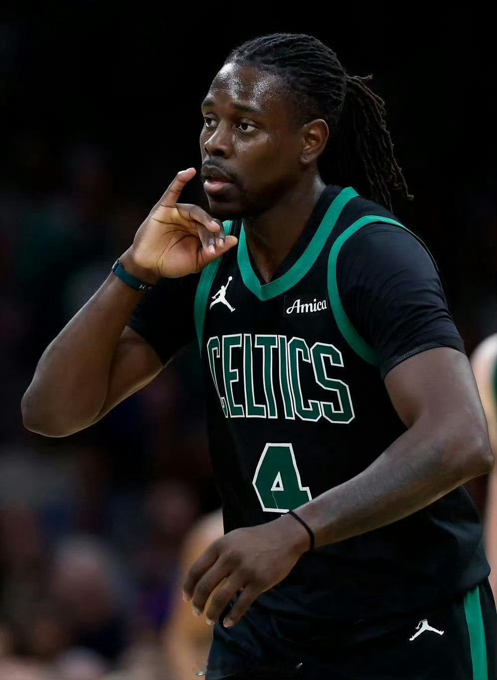 杰夫-蒂格谈朱-霍勒迪：“我刚刚弄清楚了，朱-霍勒迪要去休斯顿了，朱-霍勒迪要去