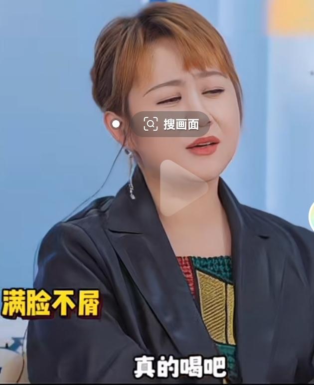 一次马丽逛街去一家奢侈品店准备买东西，她当时穿着运动服T桖，戴着口罩和墨镜，谁也