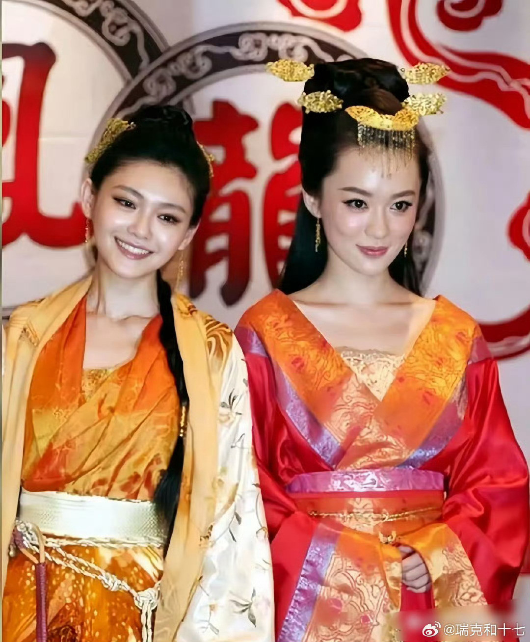 为什么很多人嘲笑大S长得像个大饼脸？其实她的脸真的很小！看看她以前和霍思燕合影，
