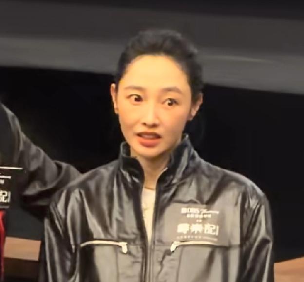 白百何出演电影寻秦记，感觉很奇怪！清一色香港演员、导演、制作人员，怎么偏偏找了一