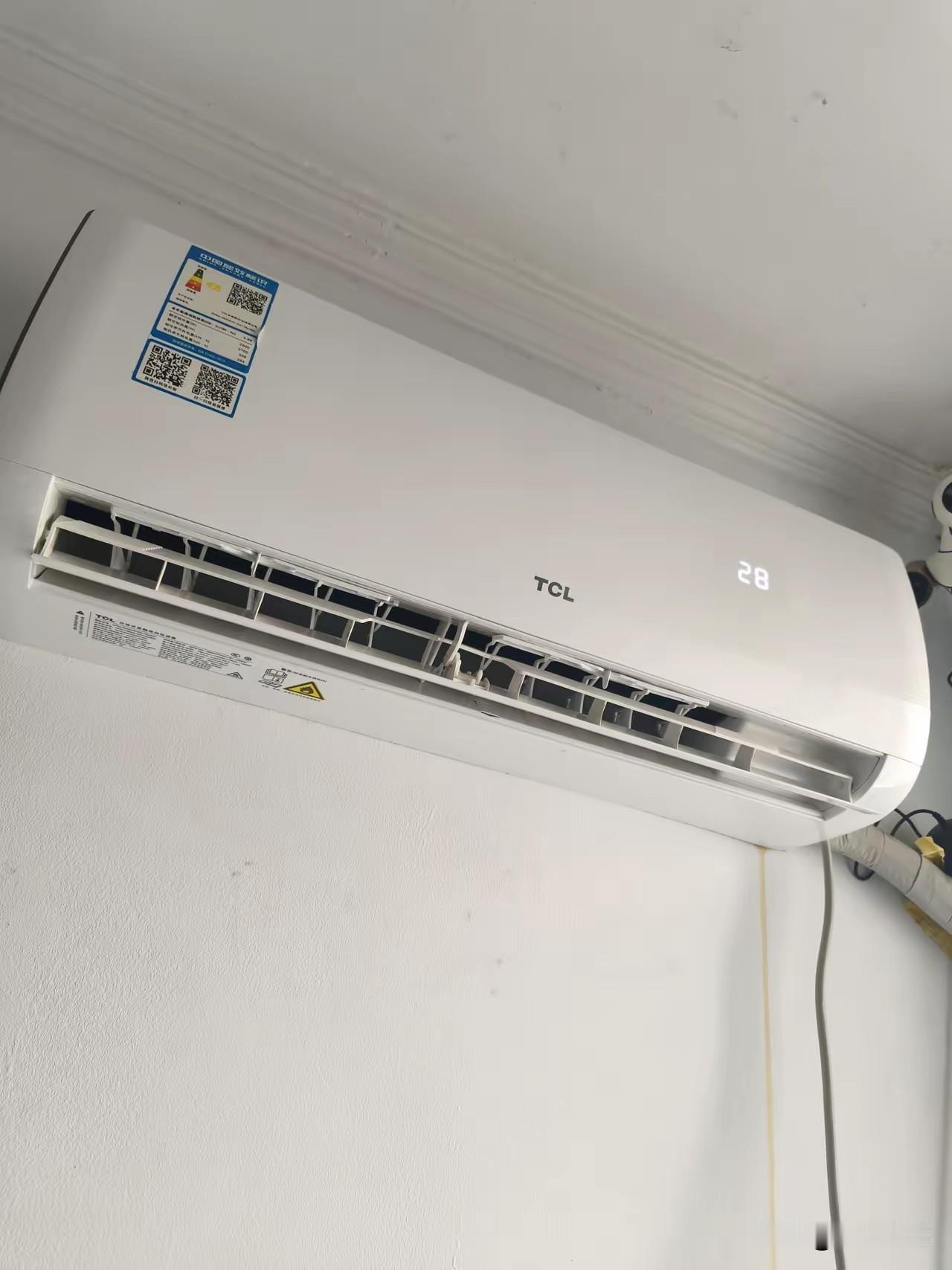 马上要进入三伏天了，给大家一个建议，千万不要整宿整宿吹空调、风扇。老一辈