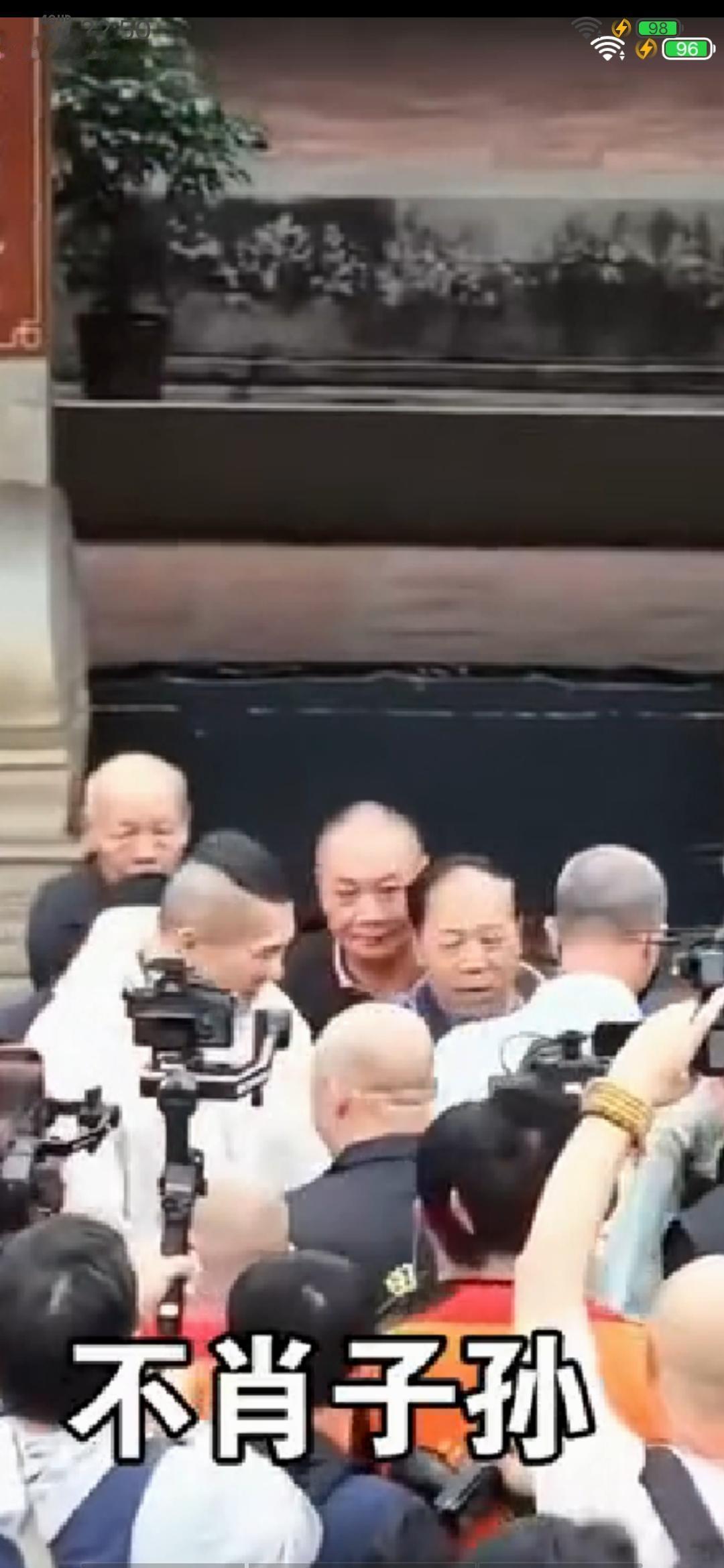 今天，赖清德看了这一幕，估计肺能气炸!谁也没想到，馆长今天，下了一步妙棋，竟然