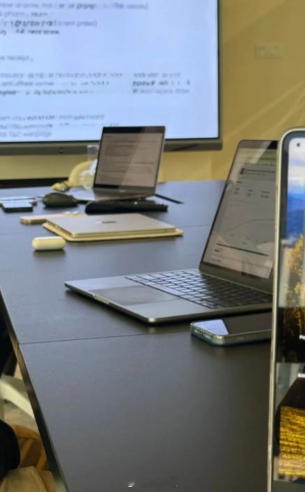 macbook短视频剪辑，苹果笔记本买哪款？对比一下微博ai和微博大v的答案，