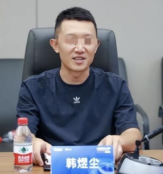韩煜尘也没想到自己多年卧薪尝胆好不容易坐到了副总理这个位置，最后却倒在了下属老公