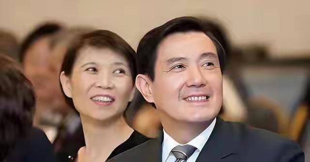 金傅聪说他29岁就跟着马英九，对马英九忠心不二，这也通过马英九数十年对金傅聪的绝