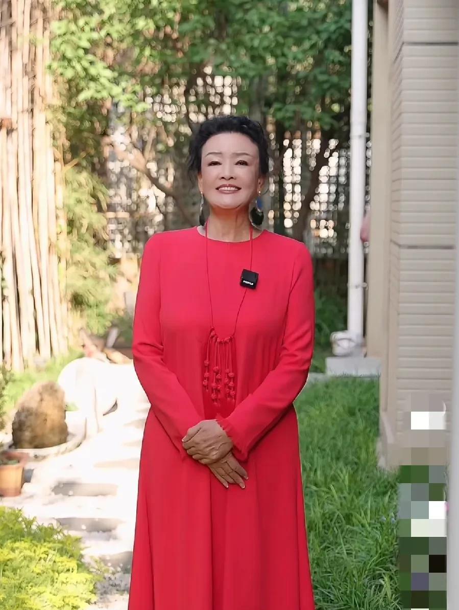 张兰真有很满意马筱梅这个儿媳妇，也很满意这个亲家。为了参加马筱梅的婚礼，马筱梅