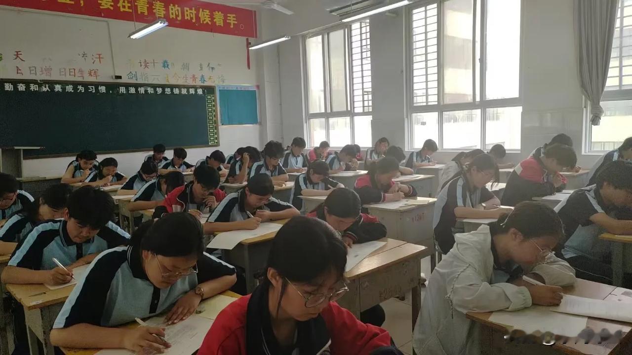 不到高中，你不会发现：600分以上的孩子和500分以下的孩子的差异有多大。1