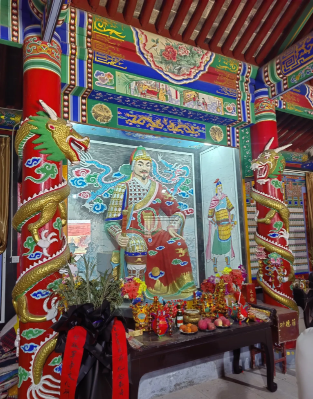 白起祠参观记白起祠坐落于陕西省眉县常兴镇白家村，这个村就是战国名将白起的出生地