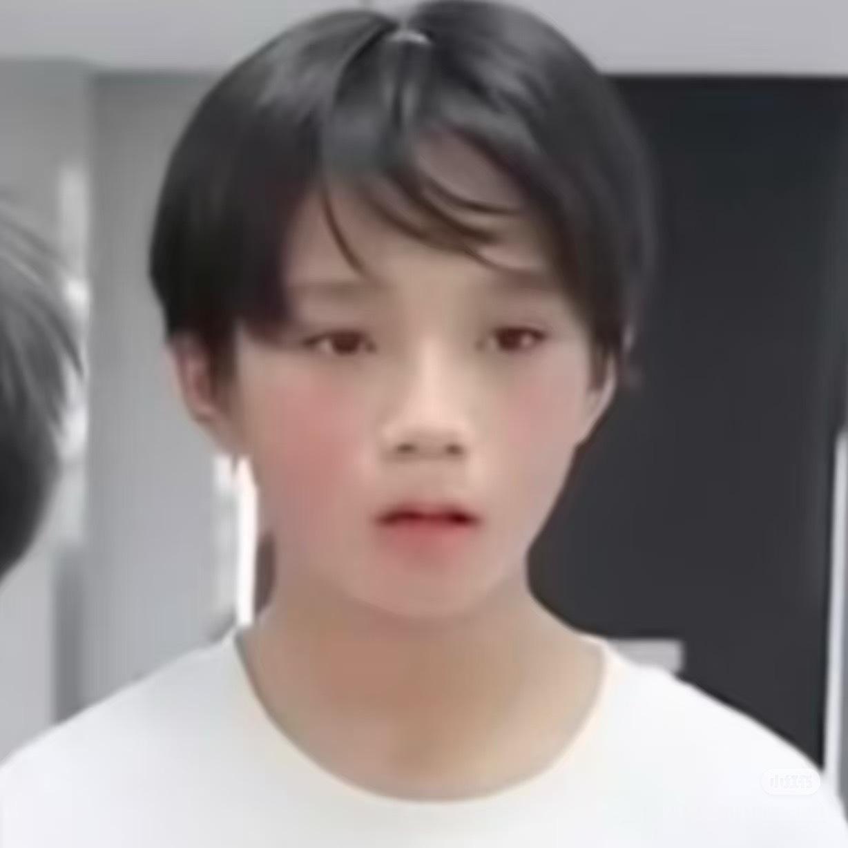 打败敌人后要说一声对不起，你的队友就交给我会处理，萌妹要会卖萌要有可爱的尾音