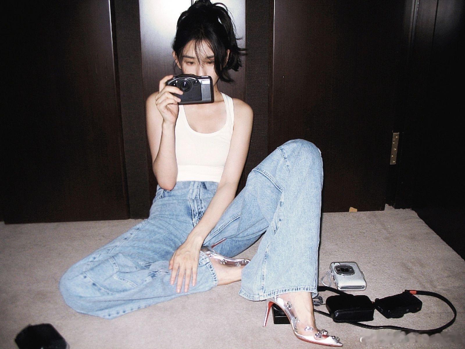 健身房偶遇宋祖儿又美又自律的祖儿[抱抱]​​​